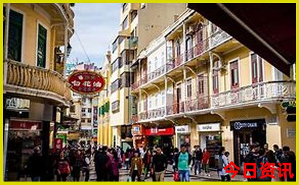 8月份适合去哪里旅游国内